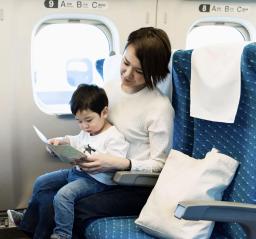 <p>　ＪＲ東海が東海道新幹線「のぞみ」と「こだま」に設定する、子連れ客専用車両のイメージ（同社提供）</p>