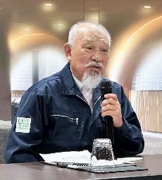 記者会見する笹川陽平日本財団会長＝５日、タイ・バンコク（共同）