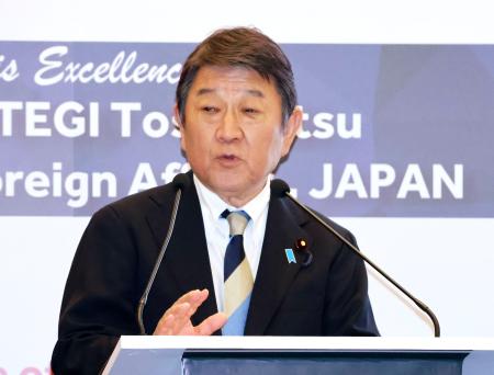 <p>　訪問先のケニアで演説する茂木外相＝３日、ナイロビ（共同）</p>