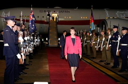 <p>　キャンベラに到着した高市首相＝３日（共同）</p>