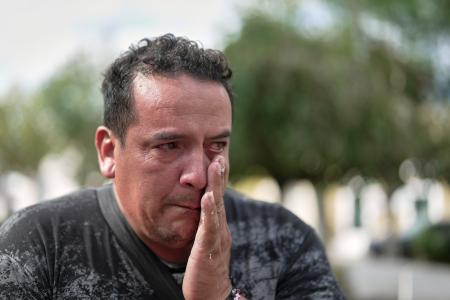 <p>　ハンタウイルス感染症で１月に息子を亡くした男性＝６日、アルゼンチン東部（ＡＰ＝共同）</p>