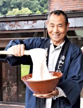自慢の粘り味わって　清和自然薯組合長・小堀和平さん（８４）　【ひと模様】