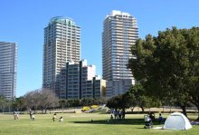 また男２人組が襲撃　殴ってリュック取り逃走　未明の公園、千葉市美浜区