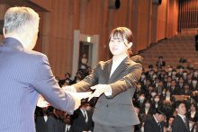 期待胸に新たな一歩　千葉県内各地で入庁・入社式
