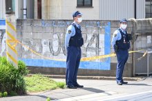 【速報】船橋のアパートで立て込もり　男が刃物所持、自分の家族人質か