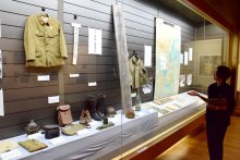 郷土資料で戦争伝える　基地建設時の絵や工具も　茂原　【戦後８０年ちば】