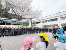 専大松戸ナイン「応援が力に」　初の４強、母校で報告　第９８回選抜高校野球
