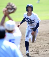 果敢走塁で決勝点　東京学館浦安・中道　第７９回春季千葉県高校野球