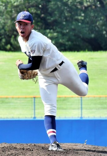 千葉明徳－中央学院　最後までマウンドに立ち続けた千葉明徳の尼形＝県総合ＳＣ
