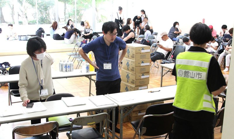 避難所となった北条小学校のプレイルーム＝７月３０日、館山市