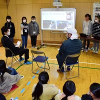 古里活性へ児童挑戦　一宮小６年生、１９テーマを深掘り　町民に質問、対策提案