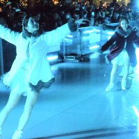 フィギュア本田真凜さん、華麗な滑り披露　「ＹＯＲＵＭＡＣＨＩ」千葉市中央公園で開幕