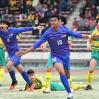 鮮やか決勝ヘッド　市船橋　第１０２回全国高校サッカー