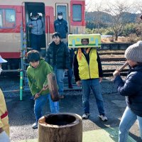「いすみ鉄道復旧」願い餅つき　“応援団”主催の恒例大会　いすみ