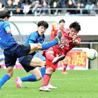 流通経大柏８強　Ｖ候補撃破　第１０３回全国高校サッカー選手権