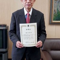 働いて７０年超、次は教壇に　千葉商科大学サイエンスアカデミー特別客員教授　鵜飼史郎さん（９３）　【ピープル】