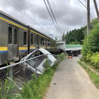 踏切で立ち往生、電車と衝突　ダンプカーの男性を書類送検　山武のＪＲ総武本線事故