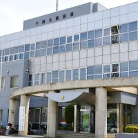 殺人未遂疑いで中国籍の男逮捕　中華包丁で後頭部など切りつけ　千葉市稲毛区の物流センター